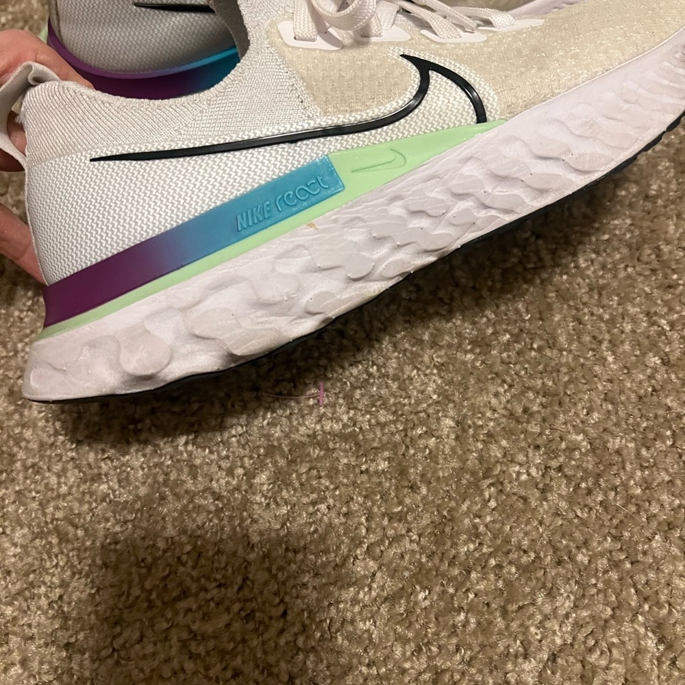 Nike Woman’s React Infinity Run Flyknit White Omb… - image 8